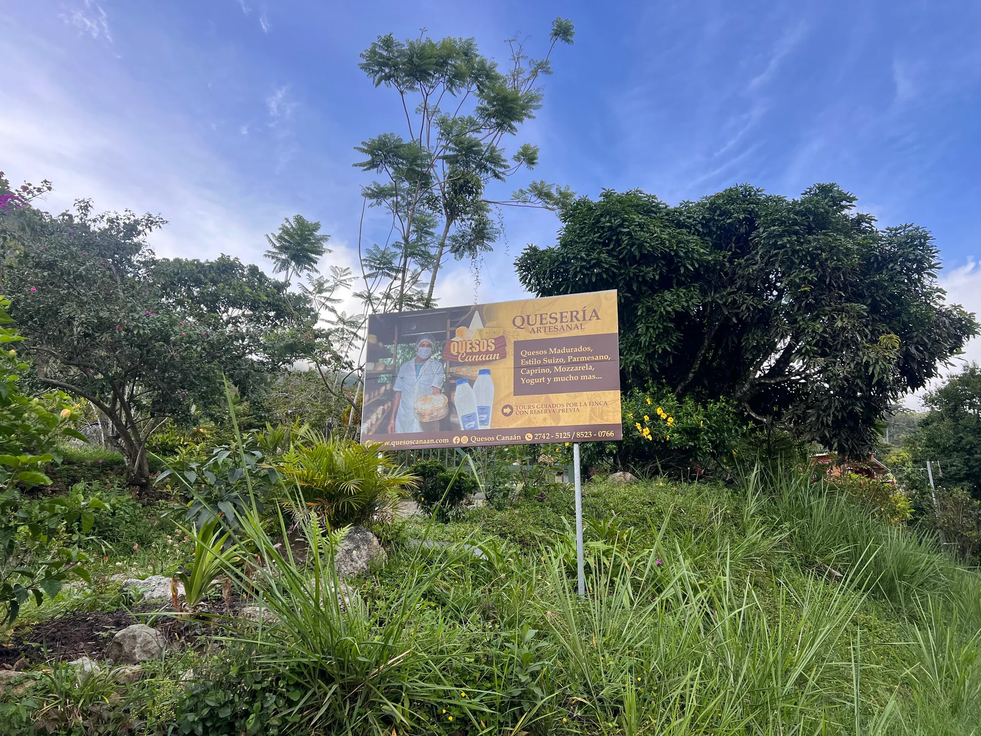 Quesos Canaan look for the sign